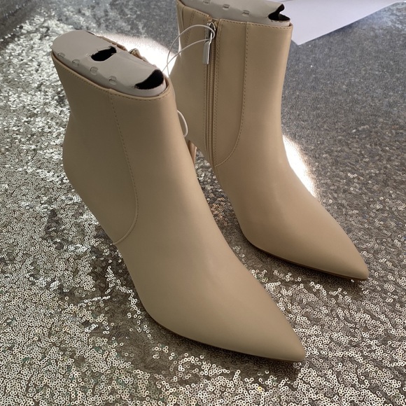 A New Day Women’s Off White Char Heeled Dress Boots Size 8 - Picture 3 of 12